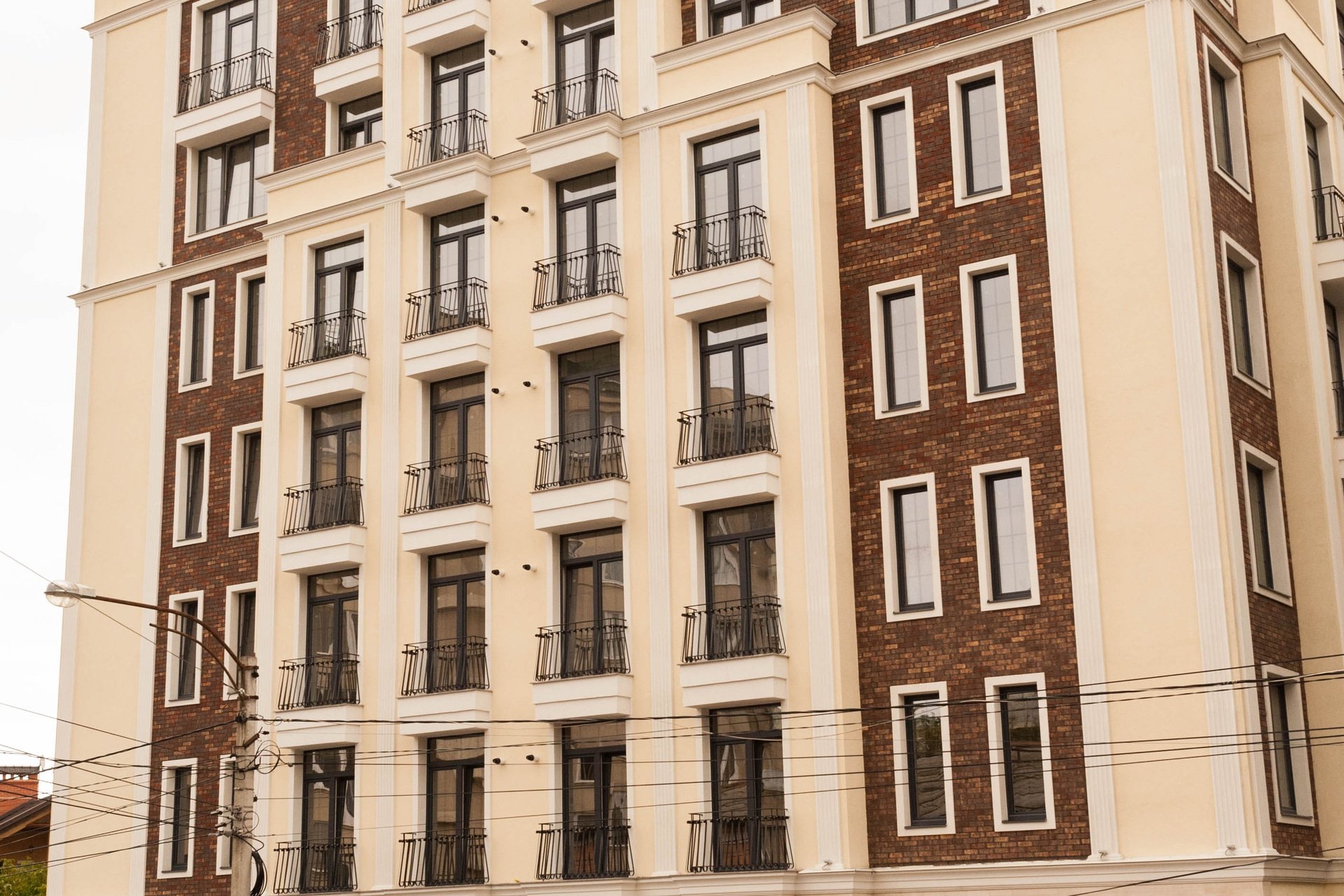 Complex Locativ Petru Rareș